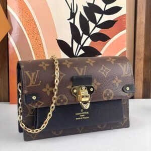Louis Vuitton  ( black )