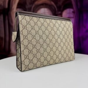 Gucci  (𝙘𝙡𝙪𝙩𝙘𝙝)