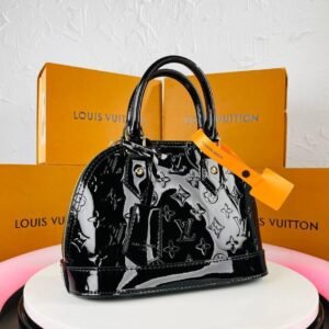 louis vuitton (black)