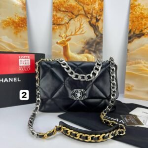 CHANEL (large)